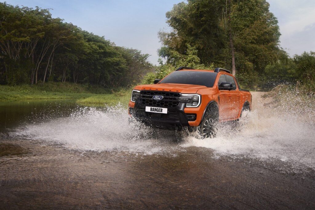 Ford Ranger Wildtrak-X 2026 Ignite Orange ด้านหน้า