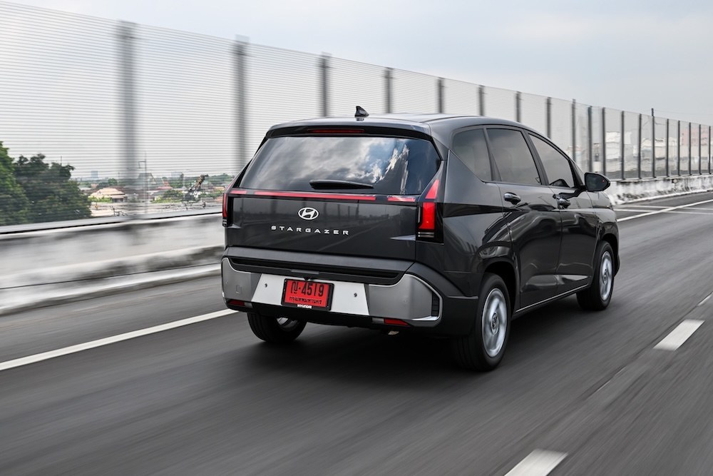 Hyundai Stargazer 2026 ภายนอกด้านหลัง