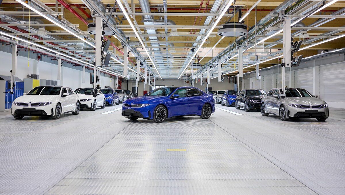 BMW ปรับทัพรับศึกหนัก! ผ่าแผนปฏิรูปองค์กร หลังกำไรไตรมาส 2 ทรงตัว พร้อมดันไลน์อัพ Neue Klasse ลุยตลาดโลก 3