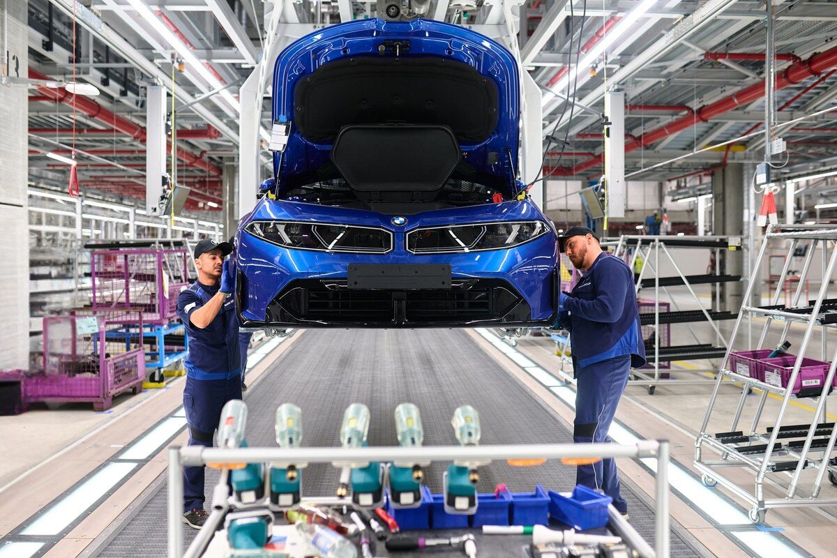 BMW ปรับทัพรับศึกหนัก! ผ่าแผนปฏิรูปองค์กร หลังกำไรไตรมาส 2 ทรงตัว พร้อมดันไลน์อัพ Neue Klasse ลุยตลาดโลก 6