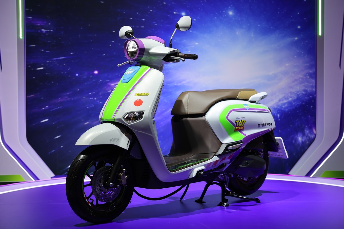 Honda Giorno+ BUZZ LIGHTYEAR Limited Edition 2026 เคาะราคา 74,900 บาท จำกัดเพียง 2,000 คัน 9