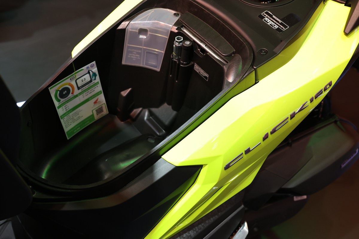 HONDA CLICK160 2026 ปรับโฉมเข้ม ลาย Forged Composite Carbon พร้อมส่ง CLICK160 R Limited Edition ผลิตจำกัด 500 คันทั่วไทย 4