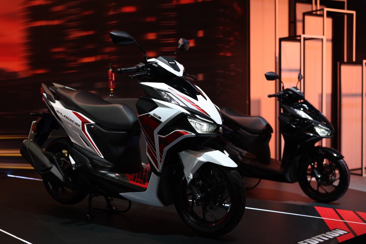 HONDA CLICK160 2026 ปรับโฉมเข้ม ลาย Forged Composite Carbon พร้อมส่ง CLICK160 R Limited Edition ผลิตจำกัด 500 คันทั่วไทย 15