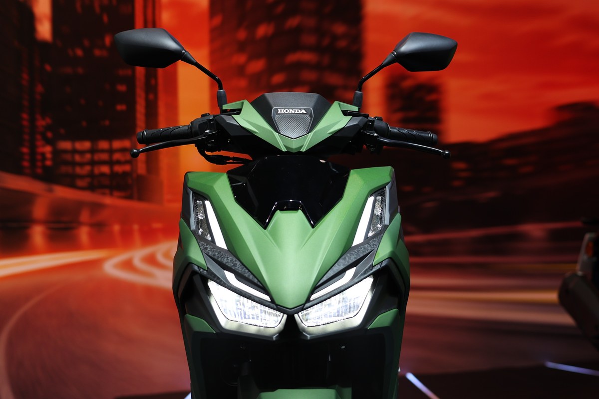 HONDA CLICK160 2026 ปรับโฉมเข้ม ลาย Forged Composite Carbon พร้อมส่ง CLICK160 R Limited Edition ผลิตจำกัด 500 คันทั่วไทย 17