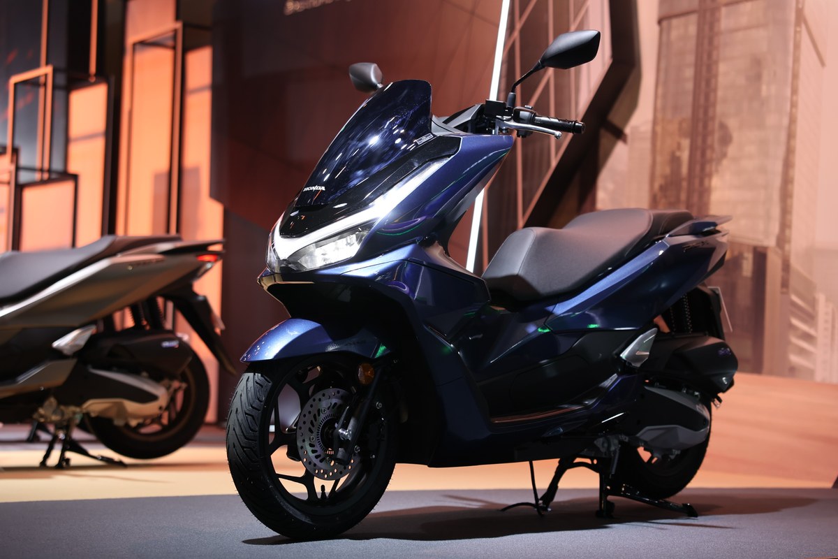 HONDA PCX160 2026 เพิ่มเฉดสีใหม่ เสริมลุคสปอร์ตหรู เคาะราคาเริ่มต้น 96,000 บาท 13