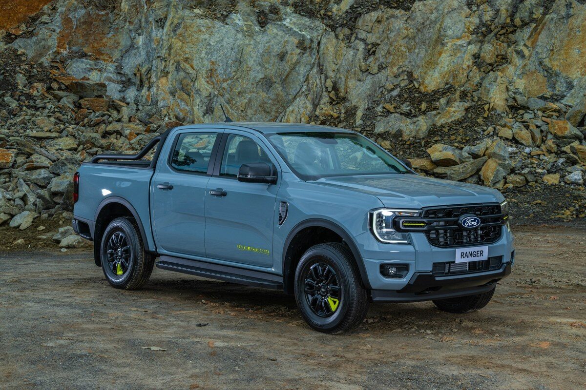 เปิดตัว FORD RANGER WOLFTRAK 2026 รุ่นย่อยใหม่ ฉลอง 30 ปีในไทย ดีไซน์ดุดัน 2.0 เกียร์ 10 สปีด ราคาโปรโมชั่นเริ่ม 49,000 บาท (ปก)