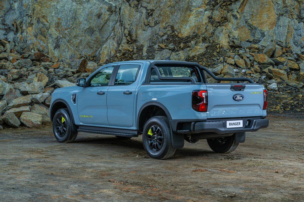 เปิดตัว FORD RANGER WOLFTRAK 2026 รุ่นย่อยใหม่ ฉลอง 30 ปีในไทย ดีไซน์ดุดัน 2.0 เกียร์ 10 สปีด ราคาโปรโมชั่นเริ่ม 49,000 บาท 4