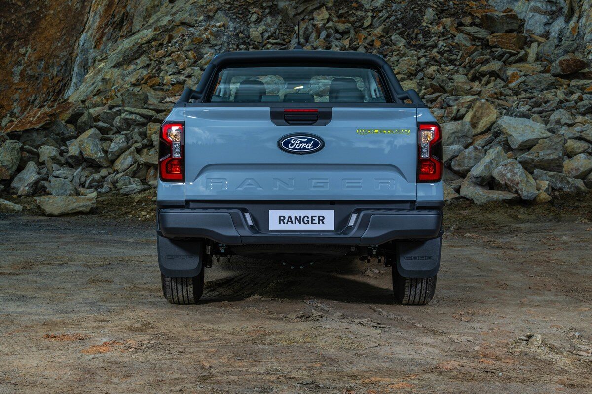 เปิดตัว FORD RANGER WOLFTRAK 2026 รุ่นย่อยใหม่ ฉลอง 30 ปีในไทย ดีไซน์ดุดัน 2.0 เกียร์ 10 สปีด ราคาโปรโมชั่นเริ่ม 49,000 บาท 5