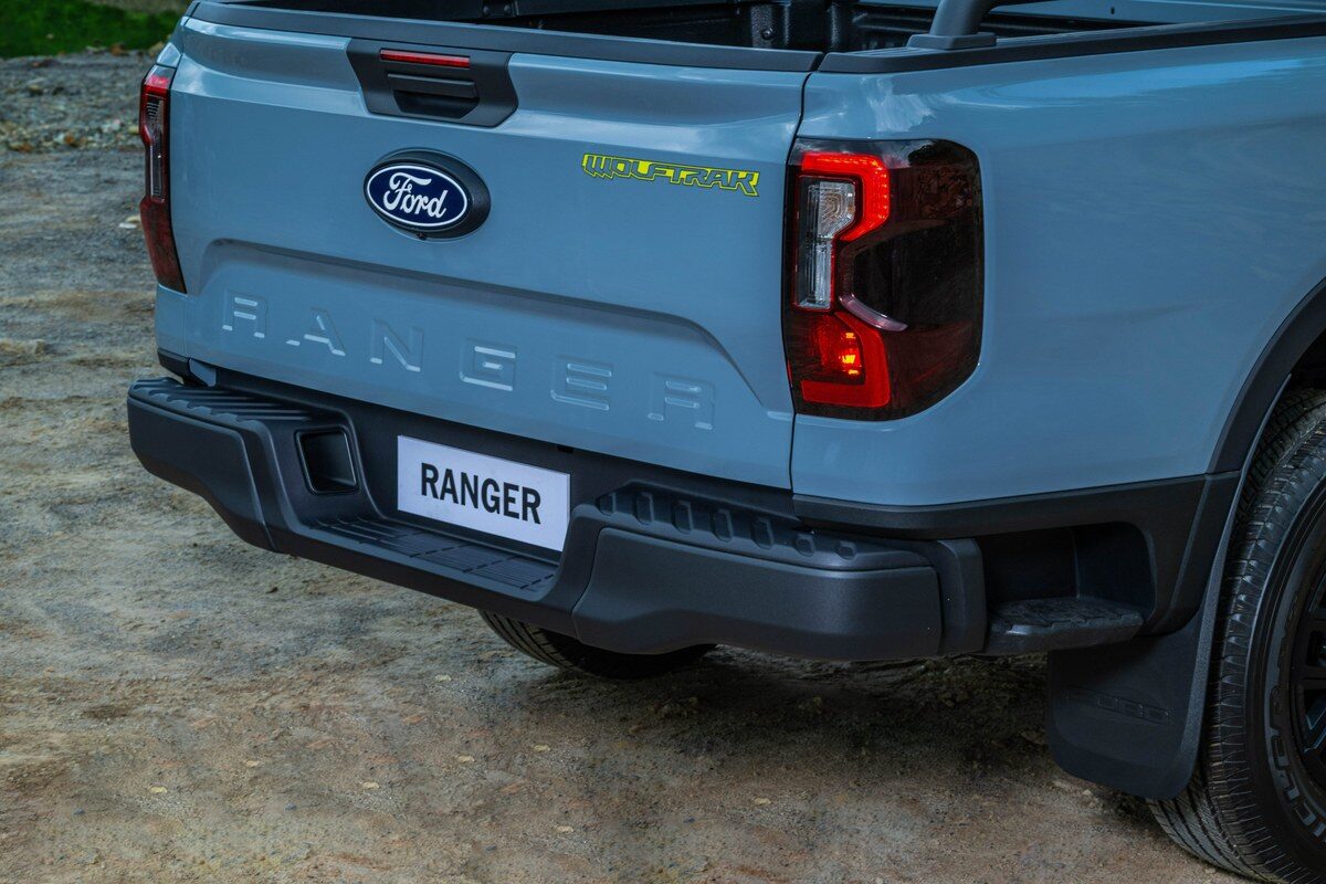 เปิดตัว FORD RANGER WOLFTRAK 2026 รุ่นย่อยใหม่ ฉลอง 30 ปีในไทย ดีไซน์ดุดัน 2.0 เกียร์ 10 สปีด ราคาโปรโมชั่นเริ่ม 49,000 บาท 12