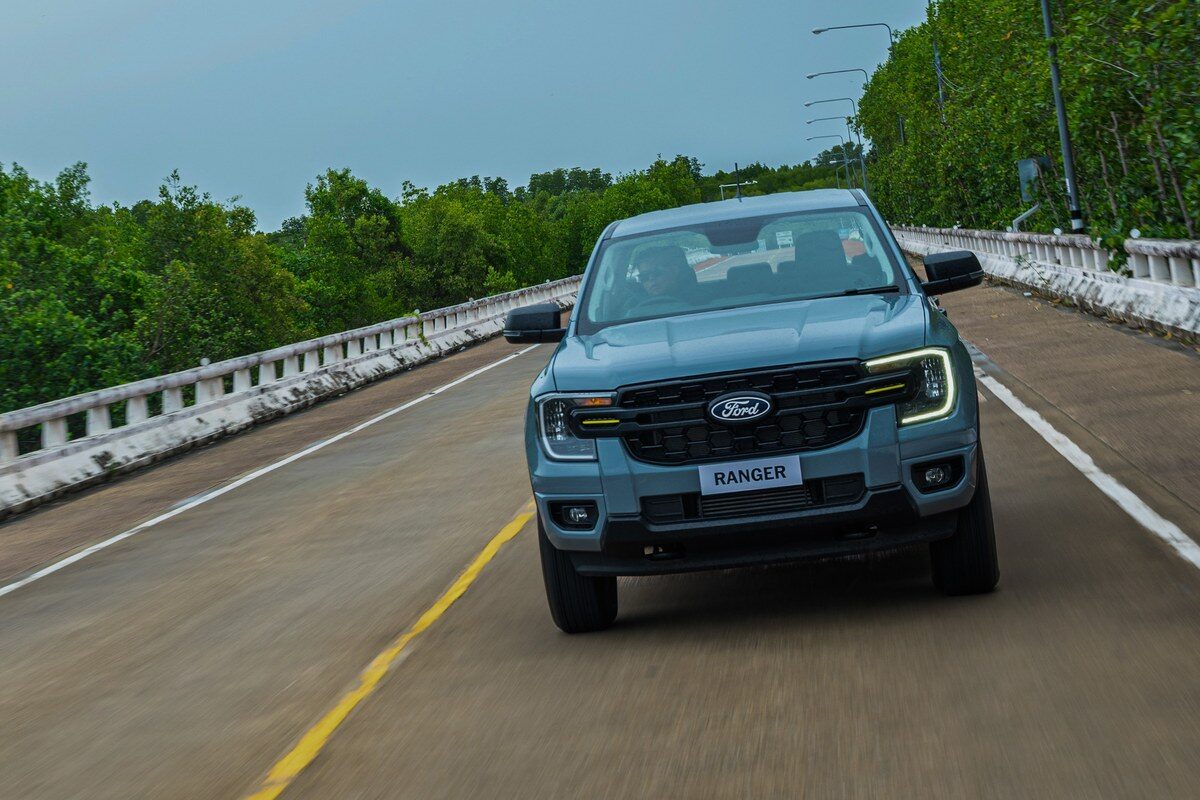 เปิดตัว FORD RANGER WOLFTRAK 2026 รุ่นย่อยใหม่ ฉลอง 30 ปีในไทย ดีไซน์ดุดัน 2.0 เกียร์ 10 สปีด ราคาโปรโมชั่นเริ่ม 49,000 บาท 25