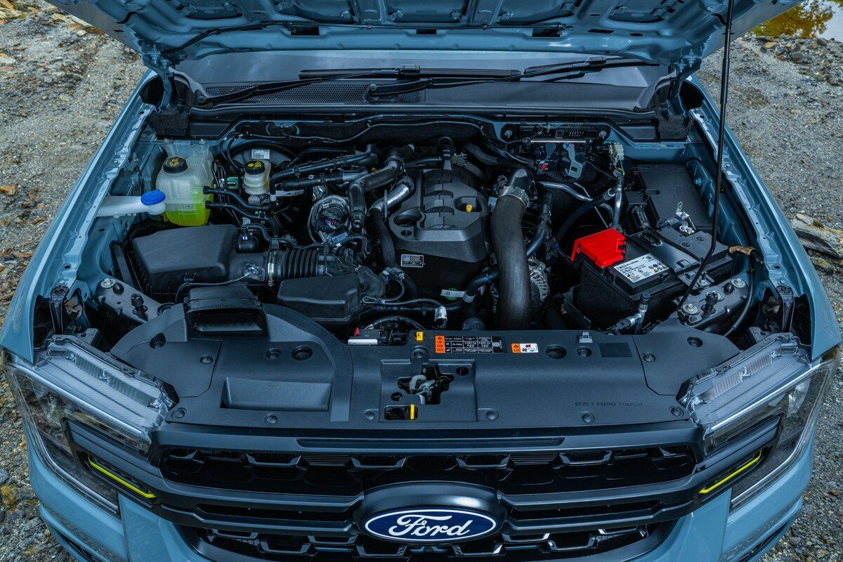 เปิดตัว FORD RANGER WOLFTRAK 2026 รุ่นย่อยใหม่ ฉลอง 30 ปีในไทย ดีไซน์ดุดัน 2.0 เกียร์ 10 สปีด ราคาโปรโมชั่นเริ่ม 49,000 บาท 26