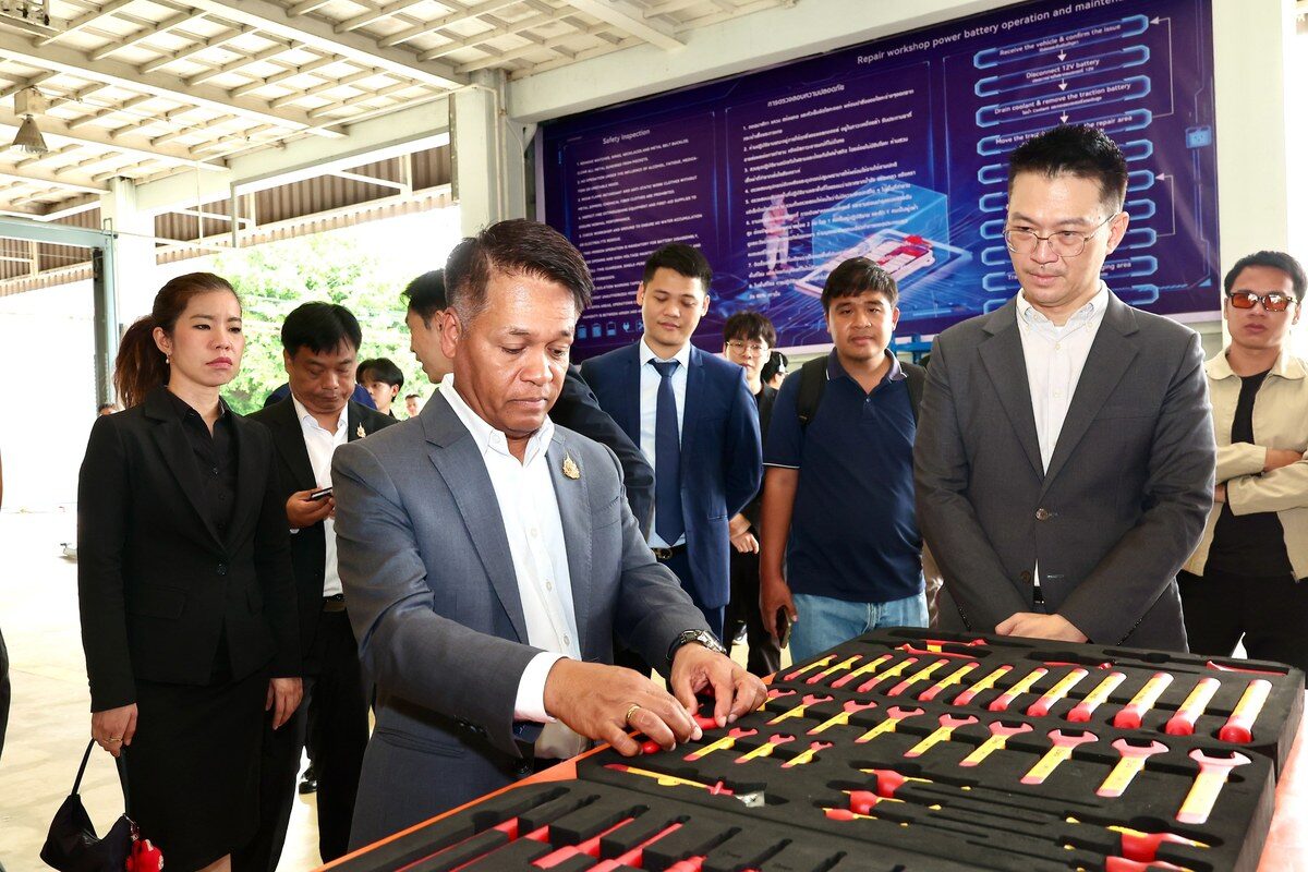 CHANGAN ผนึก NING SERVICE by CATL เปิดศูนย์บริการแบตเตอรี่และระบบอี-ไดรฟ์ครบวงจรแห่งแรกในไทย หนุนวารันตีแบตเตอรี่ตลอดอายุการใช้งาน 14