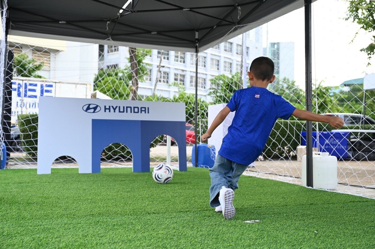 ฮุนได ประเทศไทย เชียร์ทัพช้างศึก ลุยศึก ASEAN Hyundai Cup 2026 แจกเสื้อทีมชาติไทยเมื่อทดลองขับที่โชว์รูม หลังทีมชาติไทยคว้าชัยเกมเหย้า 9