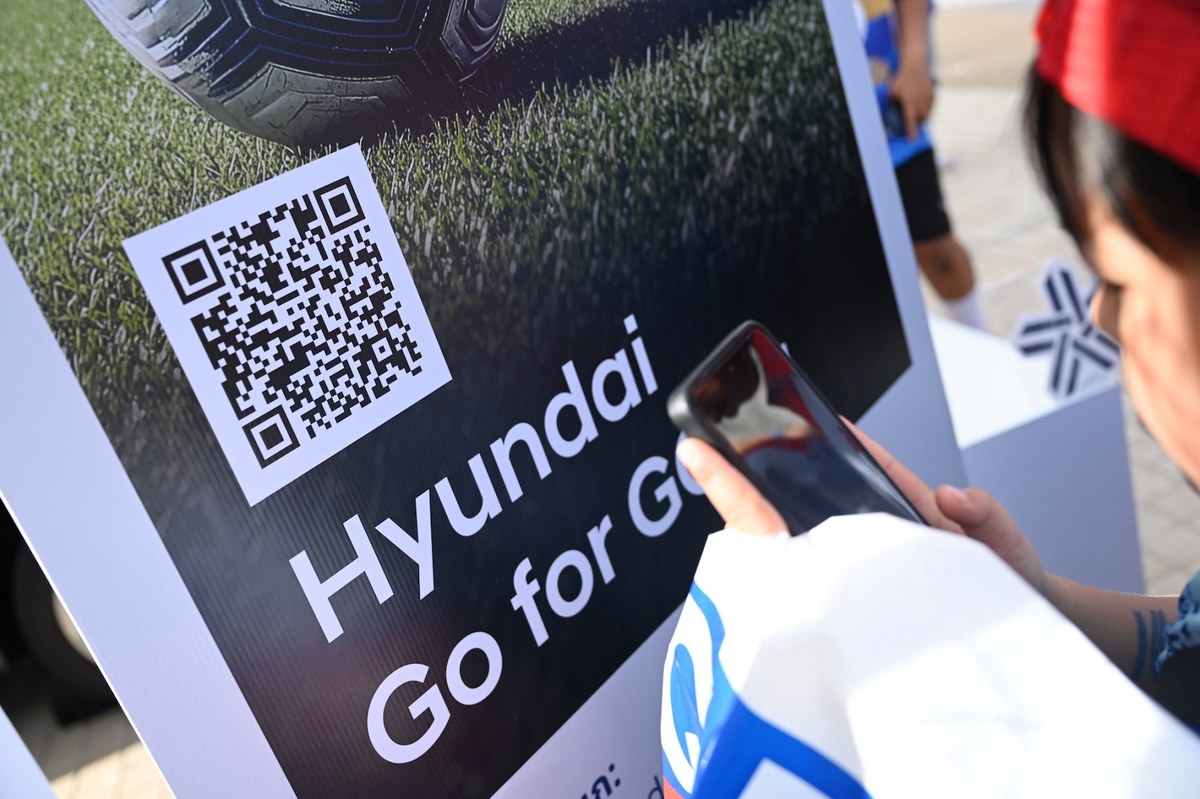 ฮุนได ประเทศไทย เชียร์ทัพช้างศึก ลุยศึก ASEAN Hyundai Cup 2026 แจกเสื้อทีมชาติไทยเมื่อทดลองขับที่โชว์รูม หลังทีมชาติไทยคว้าชัยเกมเหย้า 11