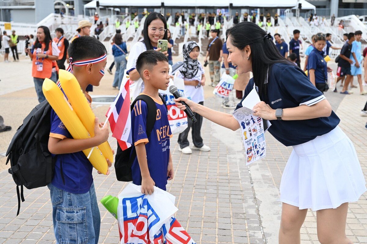 ฮุนได ประเทศไทย เชียร์ทัพช้างศึก ลุยศึก ASEAN Hyundai Cup 2026 แจกเสื้อทีมชาติไทยเมื่อทดลองขับที่โชว์รูม หลังทีมชาติไทยคว้าชัยเกมเหย้า 13