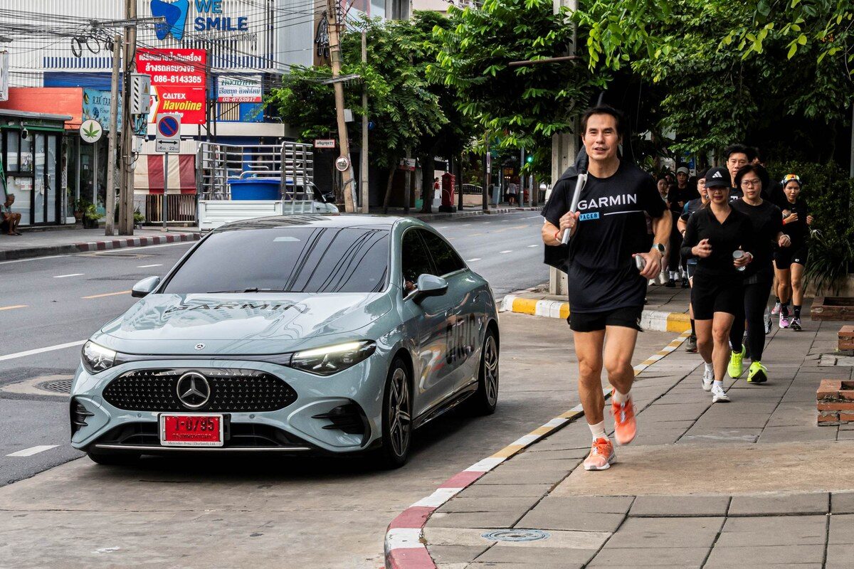 เมอร์เซเดส-เบนซ์ ดึง The all-new electric CLA นำขบวนนักวิ่ง City Run ร่วมกับ Garmin Run Club Thailand ณ ย่านเจริญกรุง 2