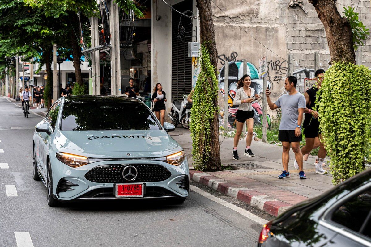 เมอร์เซเดส-เบนซ์ ดึง The all-new electric CLA นำขบวนนักวิ่ง City Run ร่วมกับ Garmin Run Club Thailand ณ ย่านเจริญกรุง 4