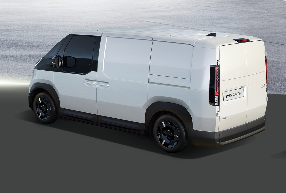 เปิดตัว THE KIA PV5 CARGO 2026 รถตู้ไฟฟ้าเชิงพาณิชย์ พื้นที่บรรทุก 4,420 ลิตร เคาะราคา 1,199,000 บาท 25