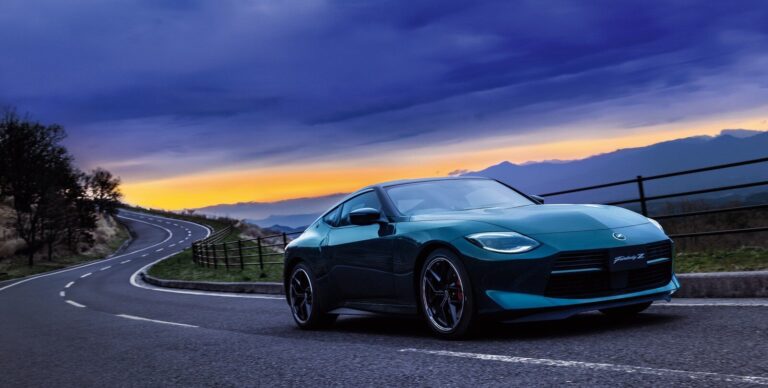 เปิดตัว Nissan Fairlady Z 2026 และ Fairlady Z NISMO 2026 รุ่นปรับโฉมในญี่ปุ่น คืนชีพโลโก้หน้าในตำนาน พร้อมเพิ่มเกียร์ธรรมดา 6MT ในตัวแรง NISMO