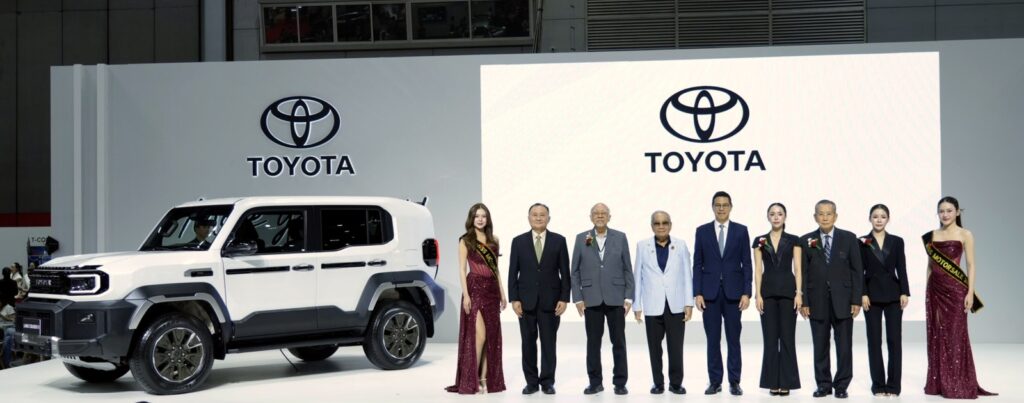 โตโยต้า จัดเต็ม BIG MOTOR SALE 2026 ส่งแคมเปญ 470 ล้านบาท เปิดตัว Alphard และ Vellfire HEV SMART เริ่ม 3.59 ล้าน พร้อม Land Cruiser FJ ราคาพิเศษ 1.269 ล้าน (ปก)