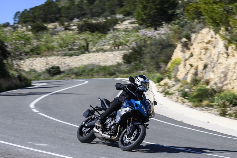 เจาะลึก 5 เทคโนโลยีความปลอดภัย Triumph Motorcycles 2026 ยกระดับสมรรถนะ มั่นใจทุกเส้นทางรับหน้าฝน