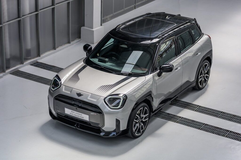 มินิ ประเทศไทย เปิดตัวท็อปสุด MINI Aceman SE JCW Collection 2026 ลิมิเต็ด 30 คัน ใส่ล้อ 19 นิ้ว ออปชันเต็มขั้นสุด เคาะราคา 2.099 ล้านบาท (ปก)