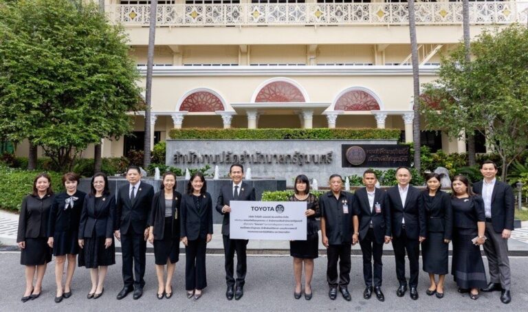 โตโยต้า ร่วมภารกิจจิตอาสา ส่งมอบยานพาหนะ 9 คันพร้อมบุคลากร หนุนภารกิจเตรียมงานพระราชพิธีพระศพฯ ต่อเนื่องถึงปี 2570