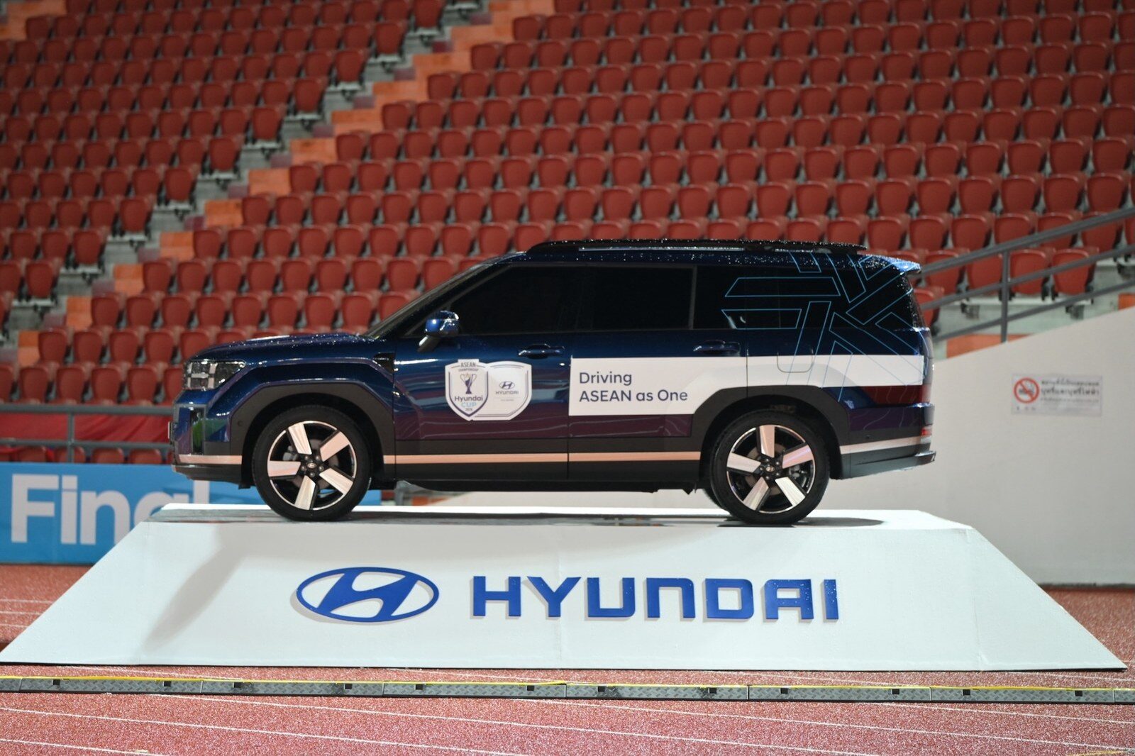 ช้างศึกสู้เต็มที่พ่ายเวียดนาม 0-2 นัดแรกชิงดำ ASEAN Hyundai Cup 2026 ฮุนไดส่งแรงใจแฟนบอล 2.6 หมื่นคน โชว์ตัว IONIQ 5 N Line และ SANTA FE Hybrid ก่อนลุ้นนัดชี้ชะตา 26 ส.ค. นี้ 2