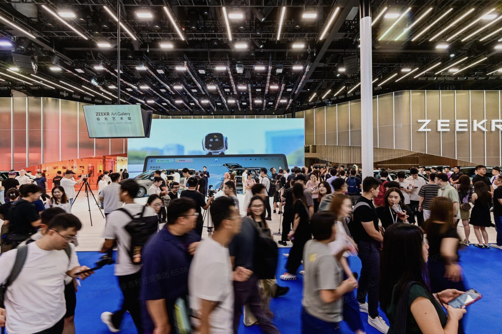 ZEEKR ยกทัพยนตรกรรมเรือธงบุก Chengdu Motorshow 2026 โชว์เทคโนโลยีล้ำอนาคตกว่า 180 รายการ ตอกย้ำนิยาม Tech Luxury ภายใต้วิสัยทัศน์ IMAGINE BEYOND 2
