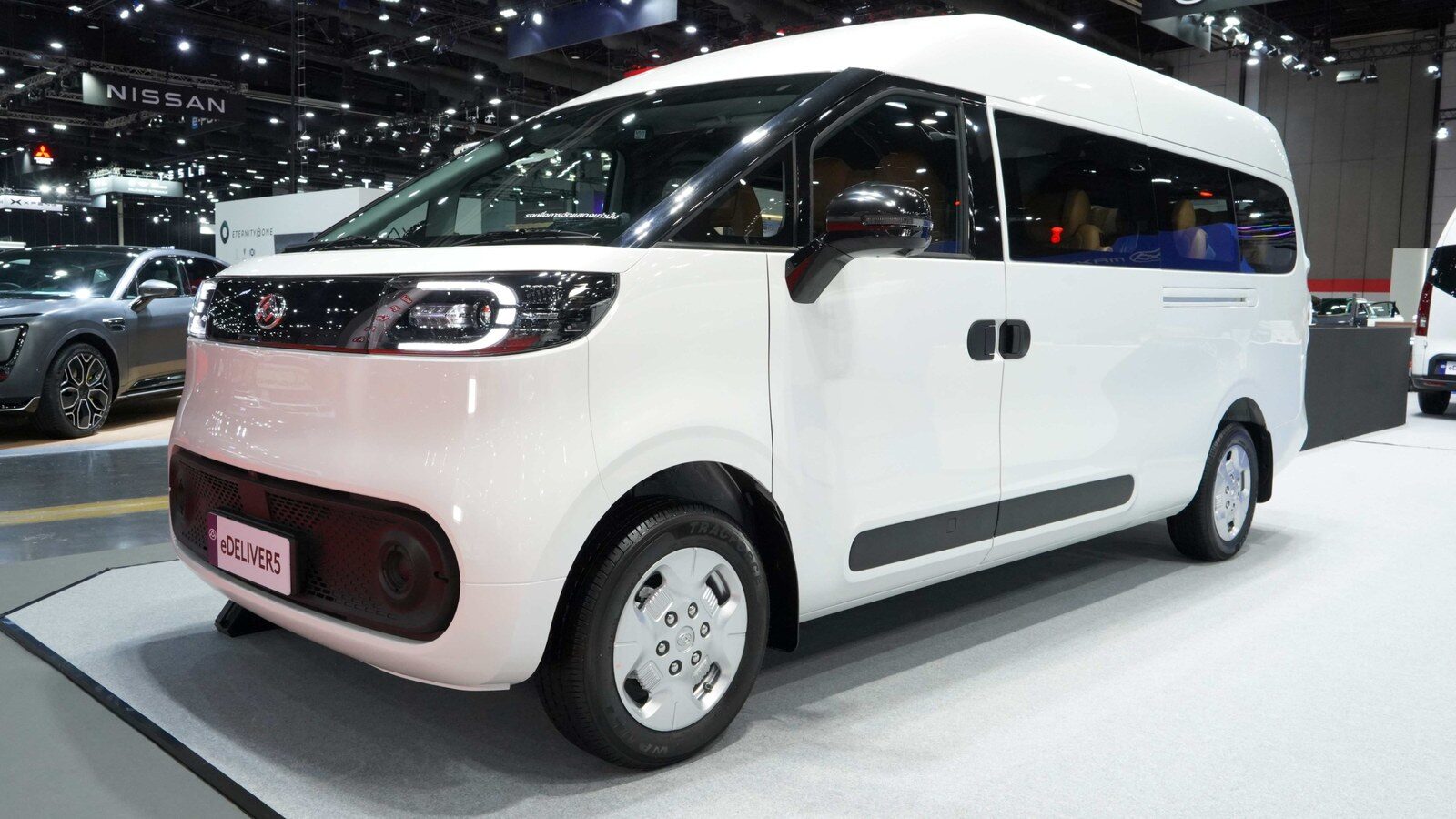 เปิดตัวทางการในไทย! MAXUS Commercial ยกทัพรถไฟฟ้าเชิงพาณิชย์ 4 รุ่น บุก BIG Motor Sale 2026 ส่ง eDeliver 5 เริ่ม 9.9 แสน ควงกระบะไฟฟ้า eTerron 9 เคาะ 1.69 ล้าน 3