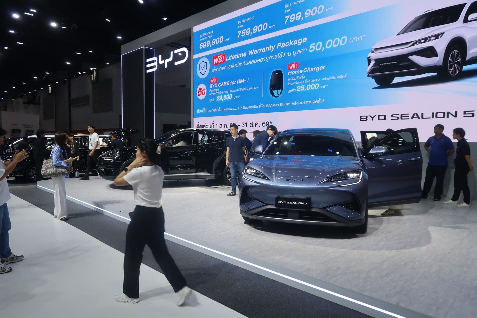 บีวายดี เปิดตัว BYD SEALION 7 AWD Ultimate 2026 อัปเกรดแบตเตอรี่ใหญ่ 91.3 kWh วิ่งไกล 600 กม. ชาร์จไว DC 230 kW เคาะราคา 1,349,900 บาท 4
