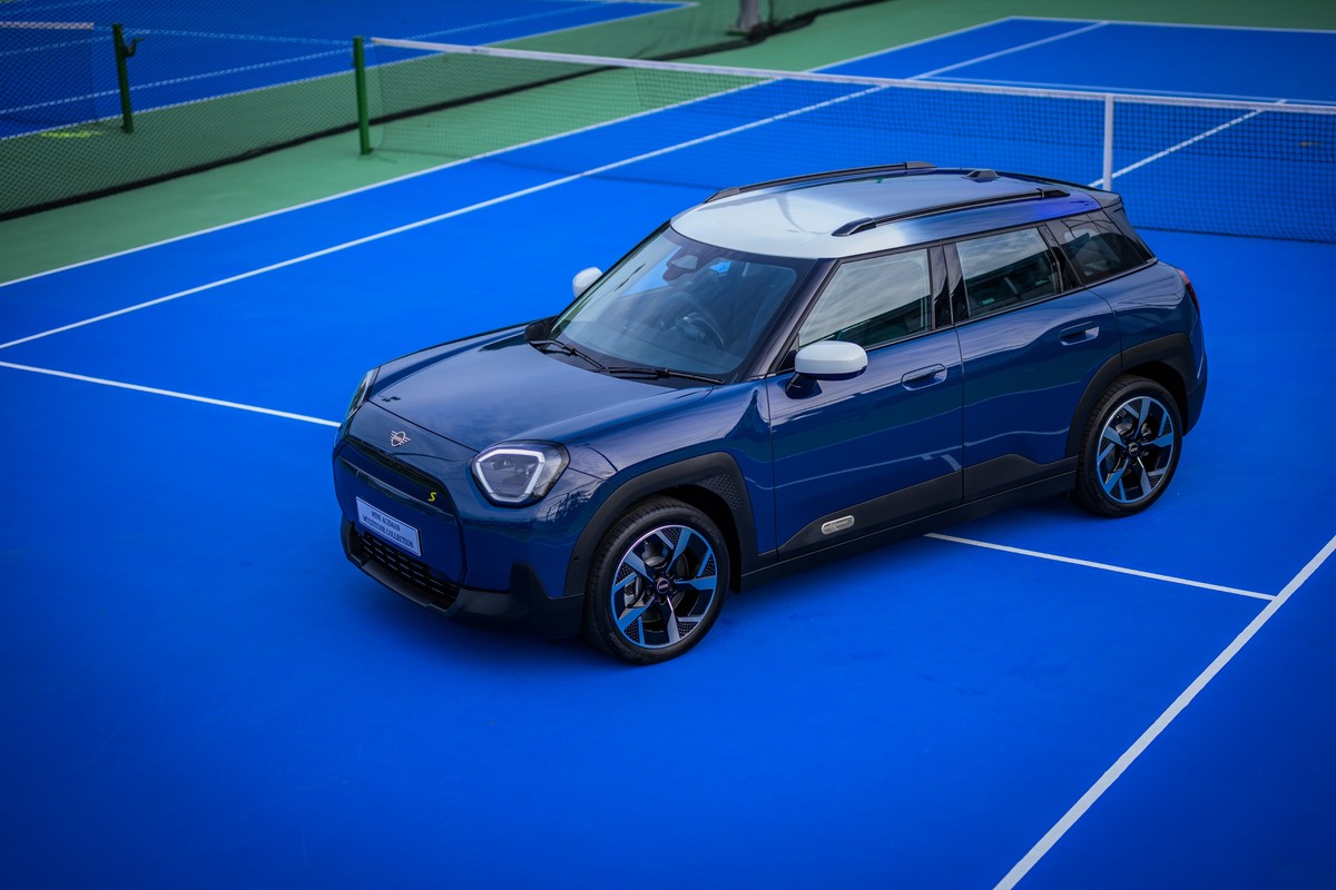 มินิ ประเทศไทย เผยโฉม MINI Aceman SE Multitone Collection 2026 ลิมิเต็ด 50 คัน เคาะราคา 1.799 ล้านบาท พร้อมสัมผัสคันจริงในงาน MINI Expo 2026 4