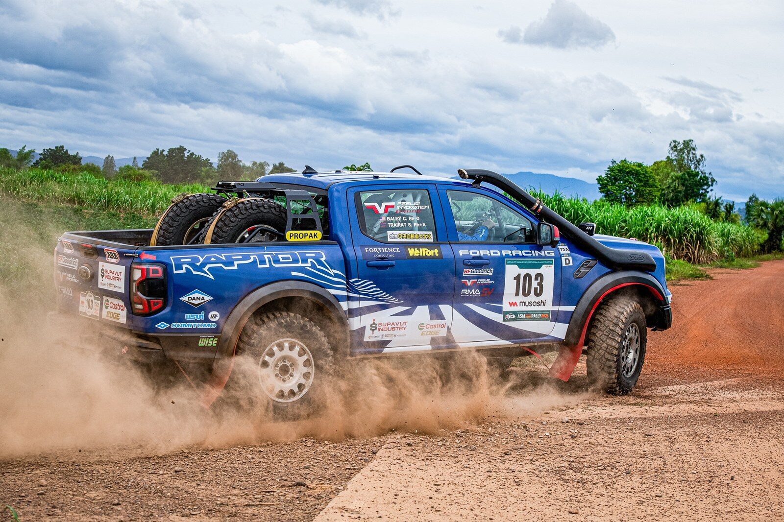เผยเบื้องหลัง Ford Ranger Raptor 2026 คว้าแชมป์ AXCR 2 สมัยซ้อน ฉลองให้ส่วนลดพิเศษ 240,000 บาท 5
