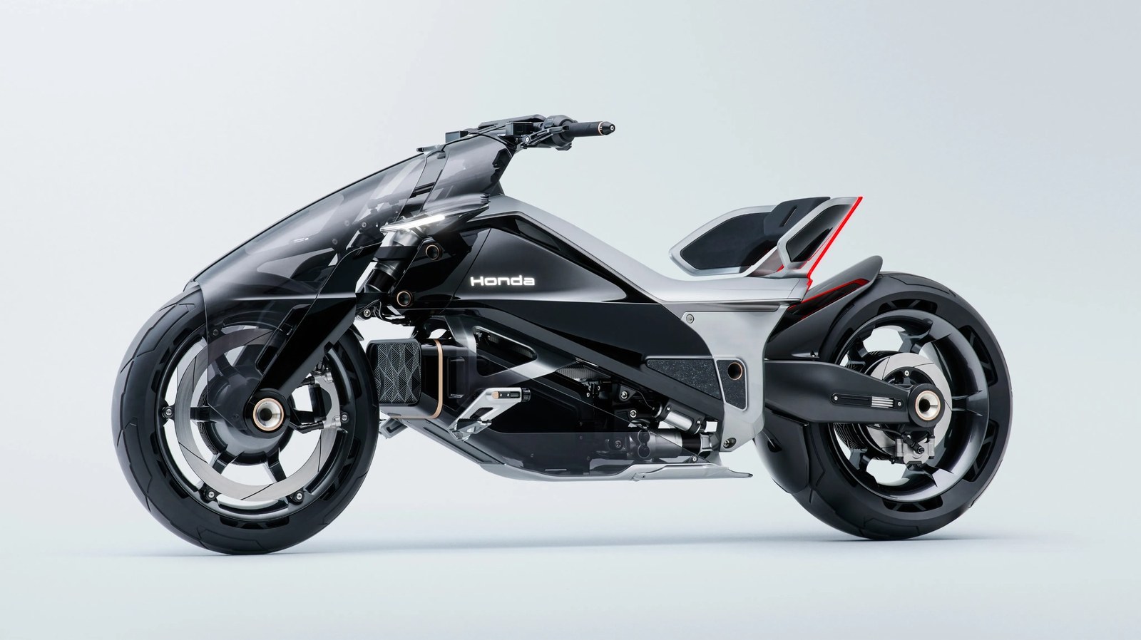 Honda EV Outlier Concept 2026 นำทัพจักรยานยนต์ไฟฟ้าฮอนด้า คว้า 2 รางวัลระดับโลก Red Dot Design Award 2026 5