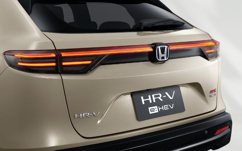 ฮอนด้า ถล่มราคา Honda HR-V e:HEV 2026 จัดเต็มส่วนลดสูงสุด 105,000 บาท เริ่มต้นเหลือเพียง 8.54 แสนบาท ในแคมเปญ THE GRAND QUAKE DEAL 6
