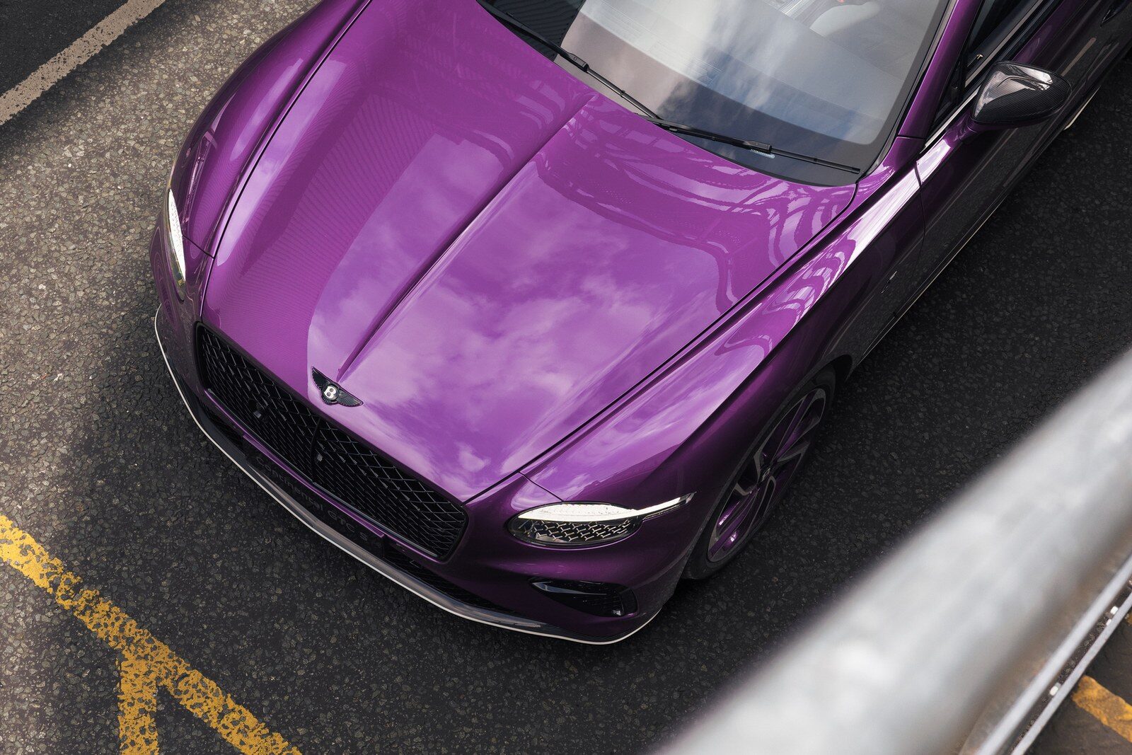เบนท์ลีย์ เผยโฉม Bentley Continental GTC 2026 รุ่นพิเศษคันเดียวในโลก ฉลอง 80 ปี โรงงานเมืองครูว์ ก่อนเปิดศักราชรถยนต์ไฟฟ้า 6