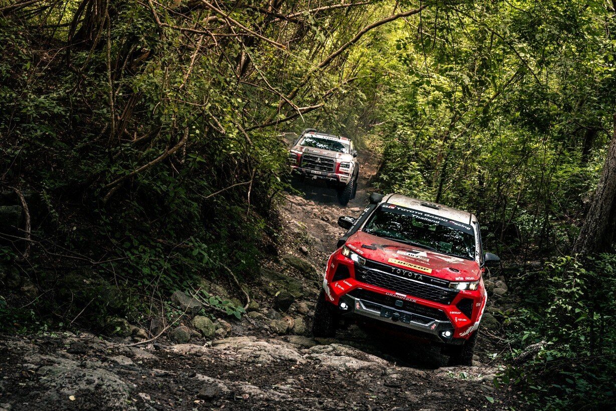 TOYOTA GAZOO Racing Thailand โชว์ฟอร์มแกร่ง พา Hilux TRAVO 2026 ผงาดคว้าอันดับ 2 โอเวอร์ออล ศึกแรลลี่หฤโหด AXCR 2026 ลุยฝ่า 5 จังหวัดกว่า 2,000 กม. 9