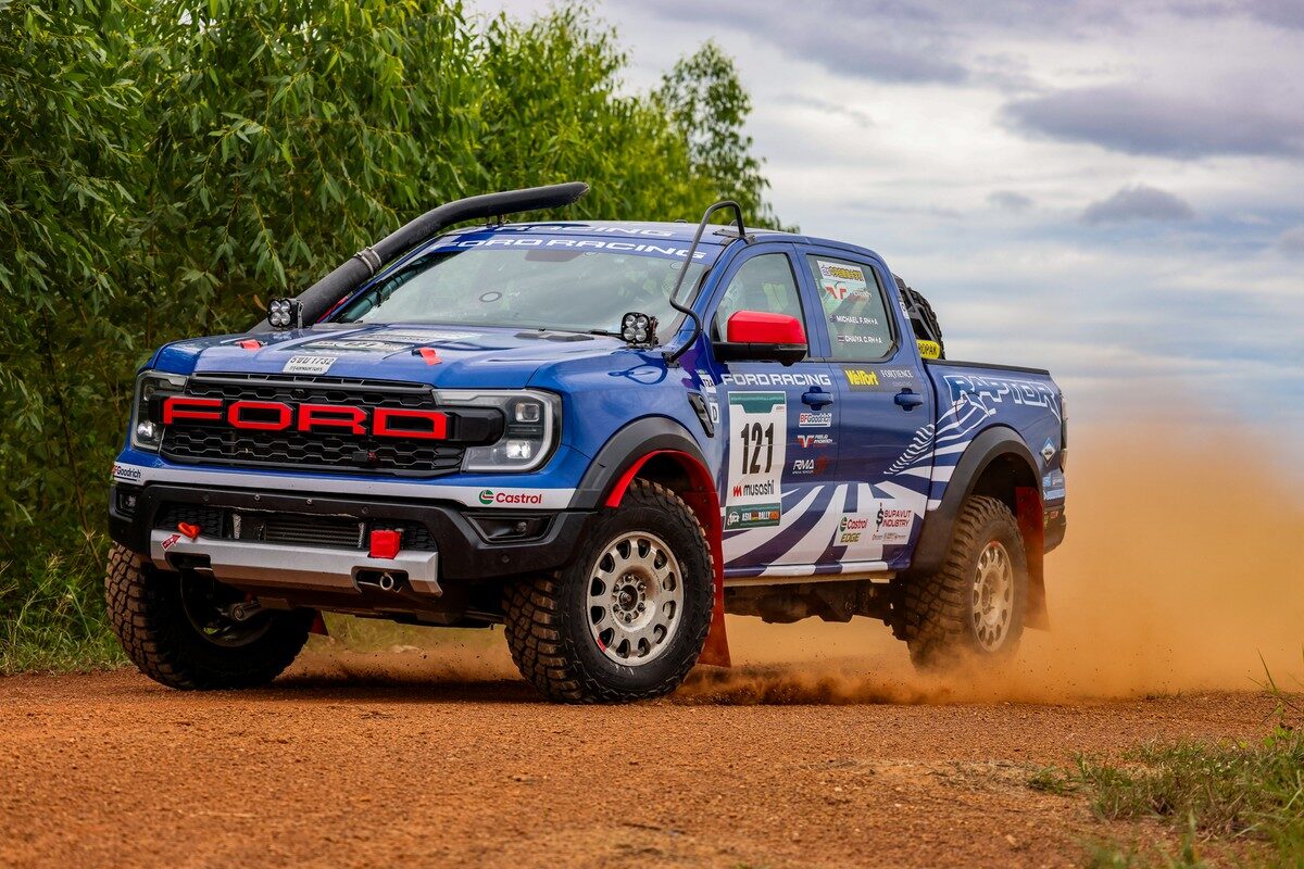 ฟอร์ด ครองบัลลังก์ออฟโรด ป้องกันแชมป์ AXCR 2026 รุ่น T2A สำเร็จ ส่ง Ranger Raptor 2026 กวาดอันดับ 1-2 ยืนโพเดียมคู่ พร้อมอัดส่วนลดพิเศษ 2.4 แสนบาท 10