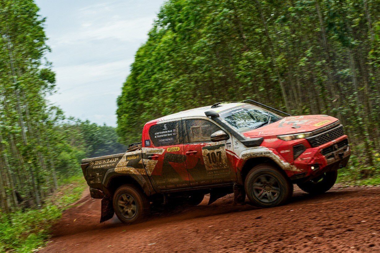 TOYOTA GAZOO Racing Thailand โชว์ฟอร์มแกร่ง พา Hilux TRAVO 2026 ผงาดคว้าอันดับ 2 โอเวอร์ออล ศึกแรลลี่หฤโหด AXCR 2026 ลุยฝ่า 5 จังหวัดกว่า 2,000 กม. 11