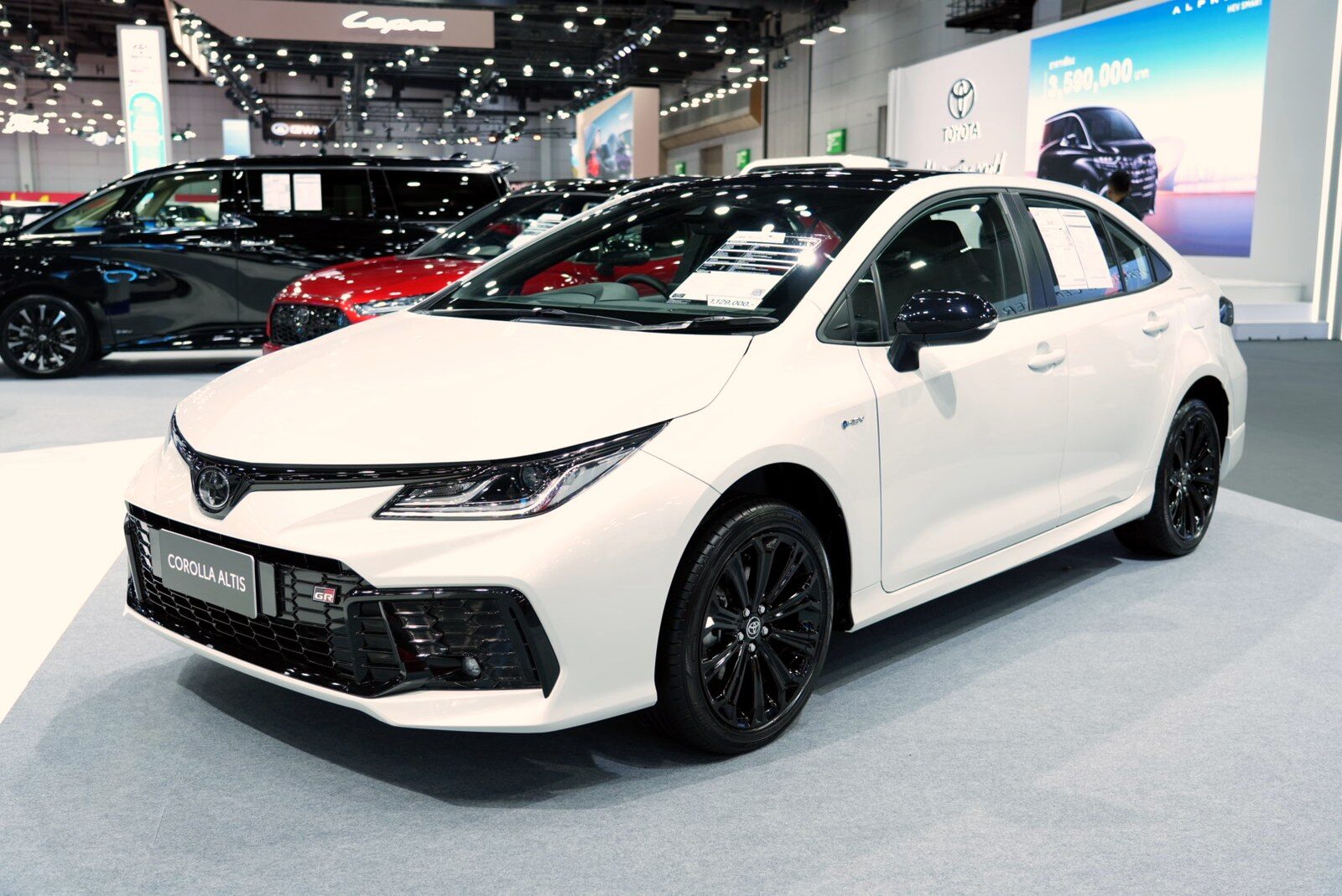โตโยต้า จัดเต็ม BIG MOTOR SALE 2026 ส่งแคมเปญ 470 ล้านบาท เปิดตัว Alphard และ Vellfire HEV SMART เริ่ม 3.59 ล้าน พร้อม Land Cruiser FJ ราคาพิเศษ 1.269 ล้าน 11