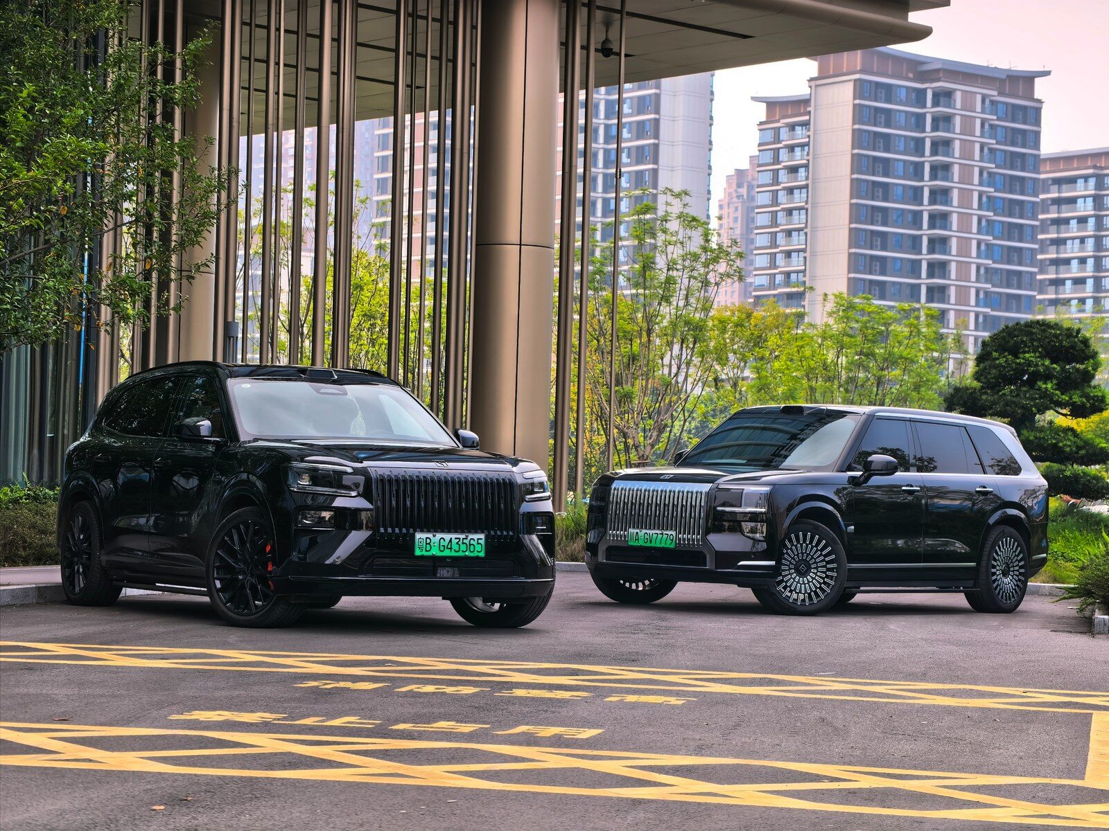 ZEEKR ยกทัพยนตรกรรมเรือธงบุก Chengdu Motorshow 2026 โชว์เทคโนโลยีล้ำอนาคตกว่า 180 รายการ ตอกย้ำนิยาม Tech Luxury ภายใต้วิสัยทัศน์ IMAGINE BEYOND 11
