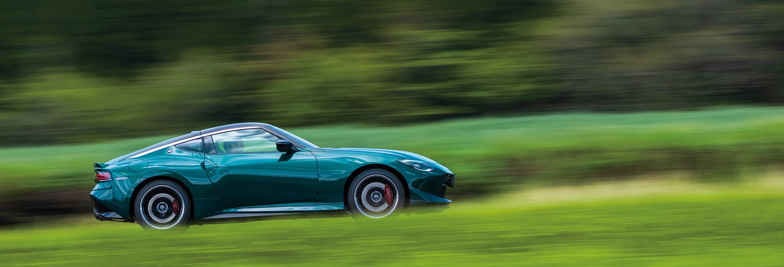 เปิดตัว Nissan Fairlady Z 2026 และ Fairlady Z NISMO 2026 รุ่นปรับโฉมในญี่ปุ่น คืนชีพโลโก้หน้าในตำนาน พร้อมเพิ่มเกียร์ธรรมดา 6MT ในตัวแรง NISMO 12