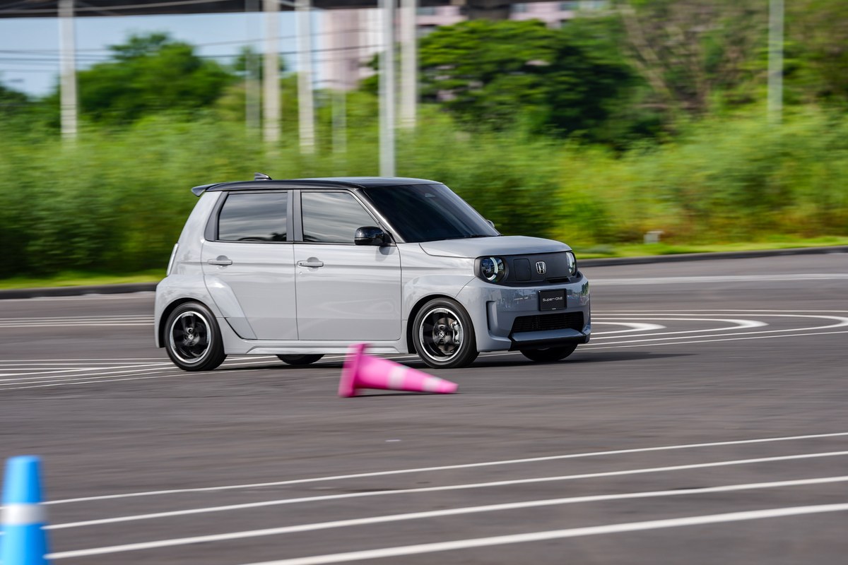HONDA SUPER-ONE 2026 A-Segment EV จิ๋วสายตีโป่ง นำเข้า CBU ญี่ปุ่น ลิมิเต็ด 30 คัน ราคา 990,000 บาท 12