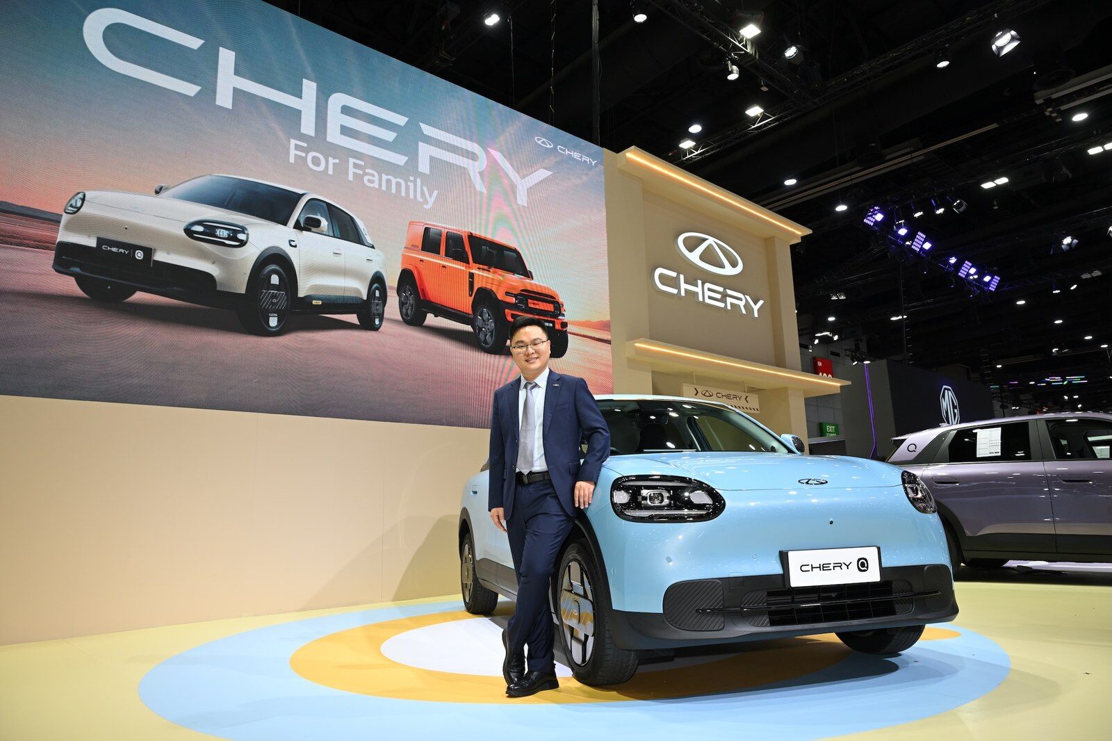 เชอรี ประเทศไทย จัดเต็ม BIG MOTOR SALE 2026 เปิดตัว Chery Q 2026 สีใหม่ Bubble Blue ลดพิเศษ 2 หมื่น เริ่มต้น 4.49 แสนบาท พร้อมอวดโฉม V23 และ iCAUR V27 REEV 12