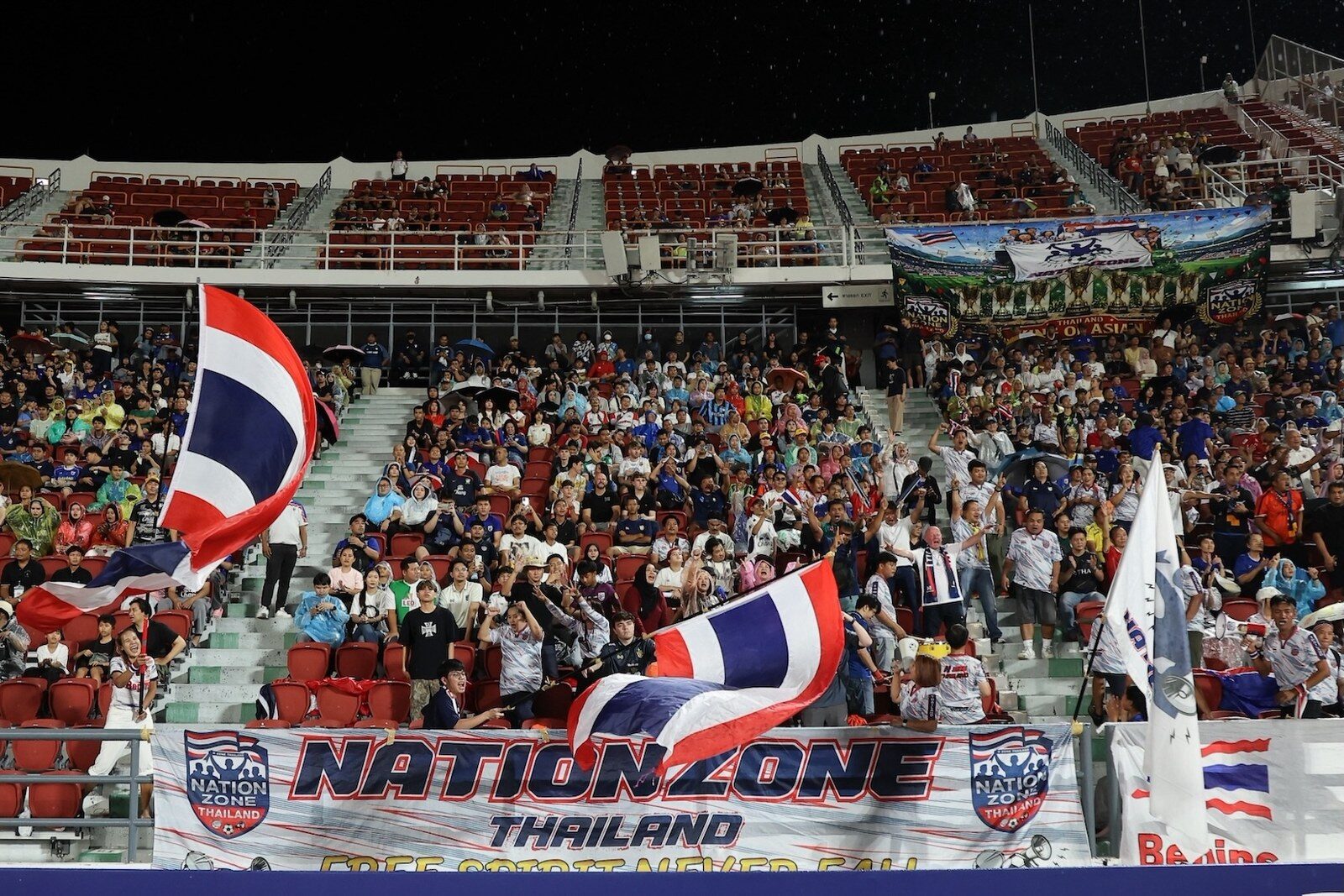 ช้างศึกสู้เต็มที่พ่ายเวียดนาม 0-2 นัดแรกชิงดำ ASEAN Hyundai Cup 2026 ฮุนไดส่งแรงใจแฟนบอล 2.6 หมื่นคน โชว์ตัว IONIQ 5 N Line และ SANTA FE Hybrid ก่อนลุ้นนัดชี้ชะตา 26 ส.ค. นี้ 12