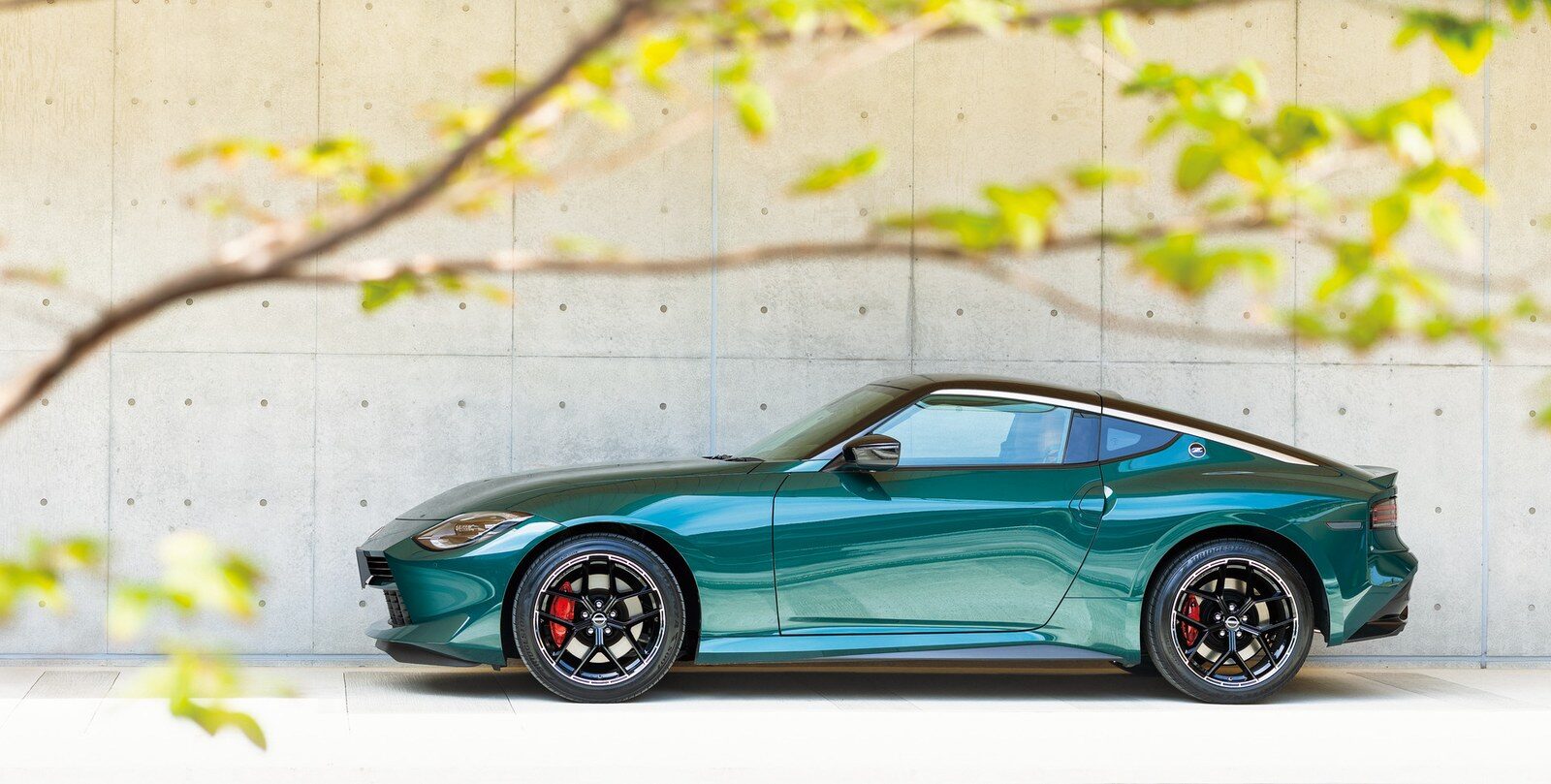 เปิดตัว Nissan Fairlady Z 2026 และ Fairlady Z NISMO 2026 รุ่นปรับโฉมในญี่ปุ่น คืนชีพโลโก้หน้าในตำนาน พร้อมเพิ่มเกียร์ธรรมดา 6MT ในตัวแรง NISMO 14