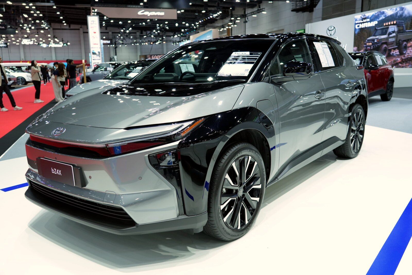 โตโยต้า จัดเต็ม BIG MOTOR SALE 2026 ส่งแคมเปญ 470 ล้านบาท เปิดตัว Alphard และ Vellfire HEV SMART เริ่ม 3.59 ล้าน พร้อม Land Cruiser FJ ราคาพิเศษ 1.269 ล้าน 14