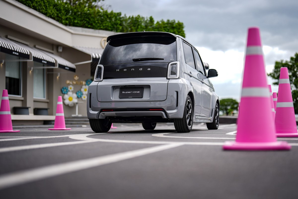 HONDA SUPER-ONE 2026 A-Segment EV จิ๋วสายตีโป่ง นำเข้า CBU ญี่ปุ่น ลิมิเต็ด 30 คัน ราคา 990,000 บาท 14