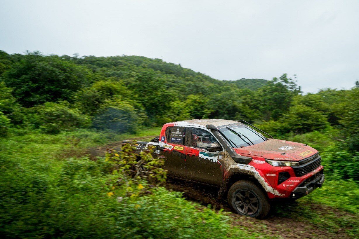 TOYOTA GAZOO Racing Thailand โชว์ฟอร์มแกร่ง พา Hilux TRAVO 2026 ผงาดคว้าอันดับ 2 โอเวอร์ออล ศึกแรลลี่หฤโหด AXCR 2026 ลุยฝ่า 5 จังหวัดกว่า 2,000 กม. 15