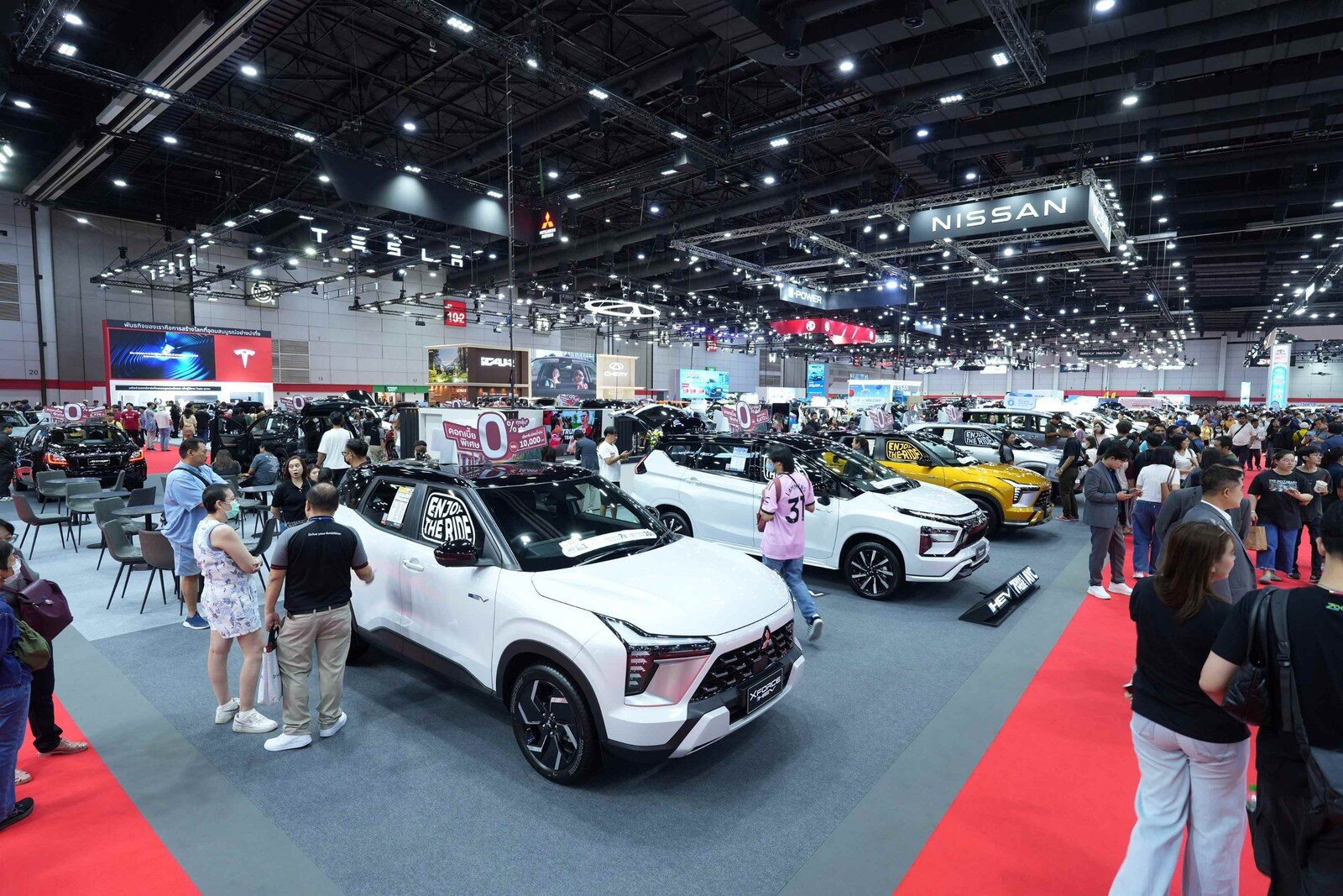 BIG MOTOR SALE 2026 คึกคักเกินคาด! กวาดยอดจอง 2 วันแรกสุดร้อนแรง ชี้ผู้บริโภคกำลังซื้อยังแน่น มุ่งเน้นรถคุณภาพคุ้มราคา OMODA & JAECOO นำโด่ง 735 คัน 17